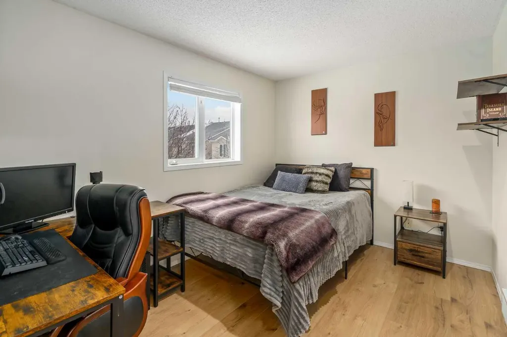 76 Sunlake Gardens SE Calgary AB T2X 3G4