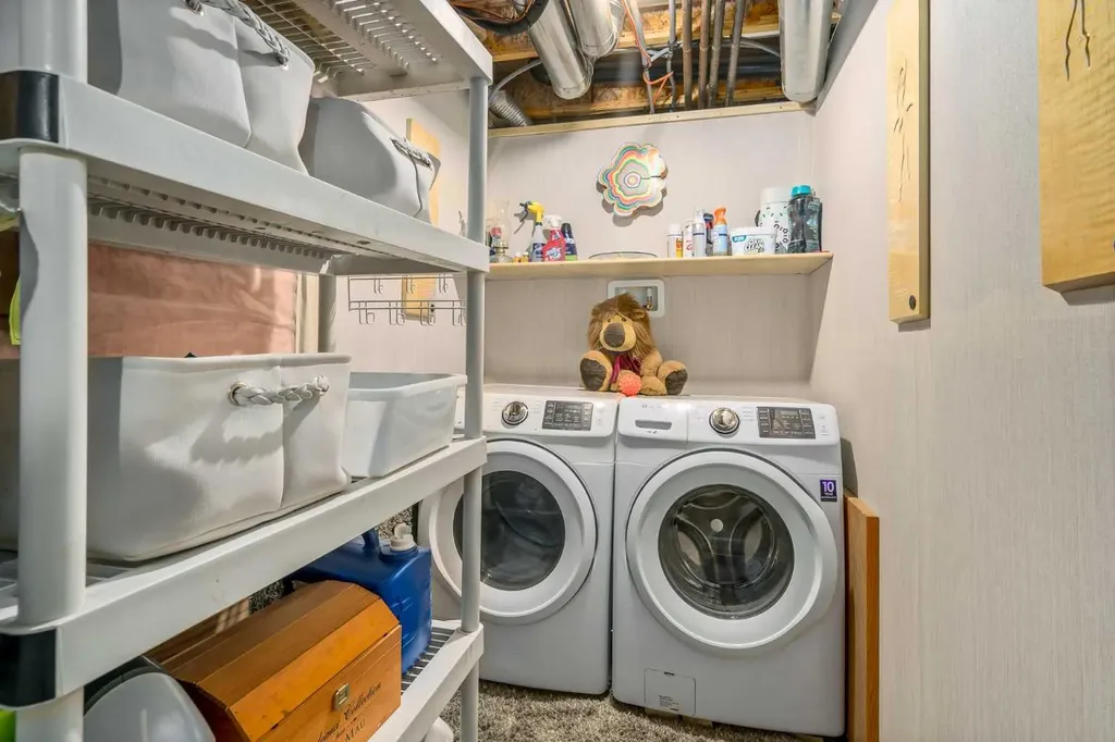 76 Sunlake Gardens SE Calgary AB T2X 3G4