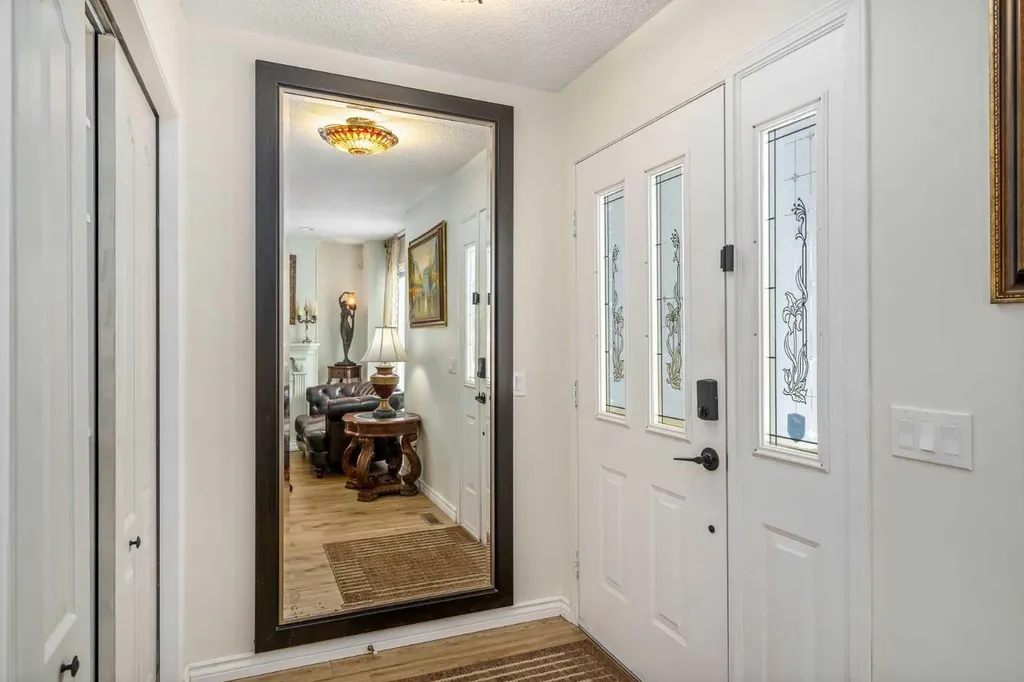76 Sunlake Gardens SE Calgary AB T2X 3G4