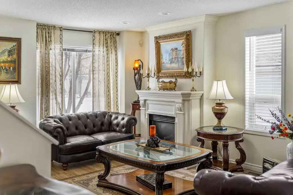 76 Sunlake Gardens SE Calgary AB T2X 3G4