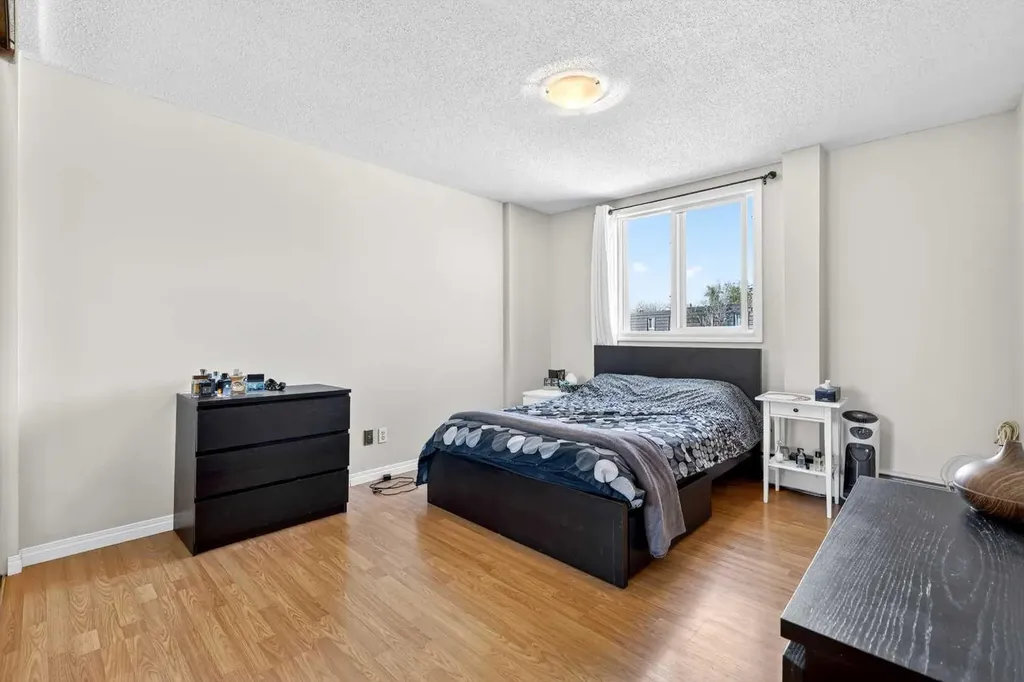 80 Galbraith Drive SW Calgary AB T3E 3H2