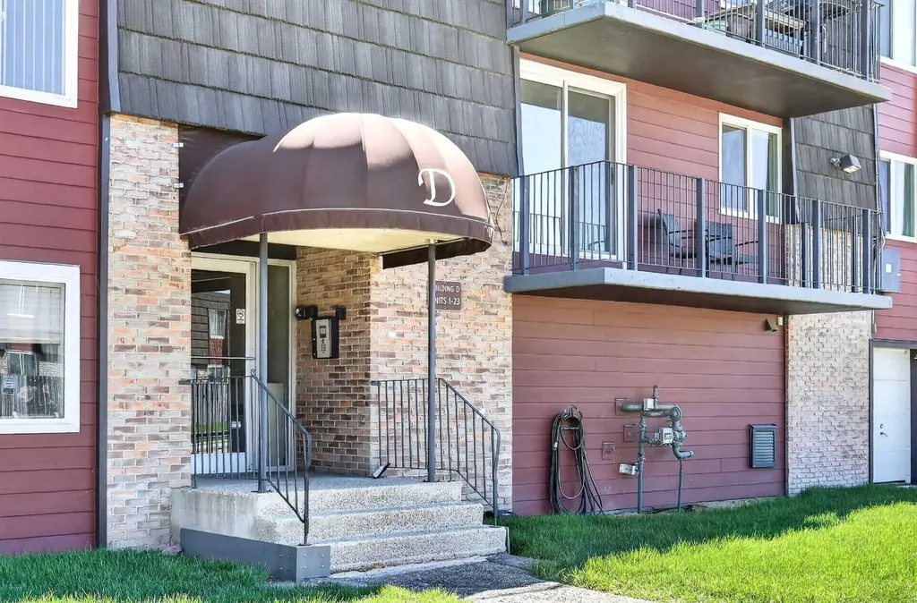 80 Galbraith Drive SW Calgary AB T3E 3H2