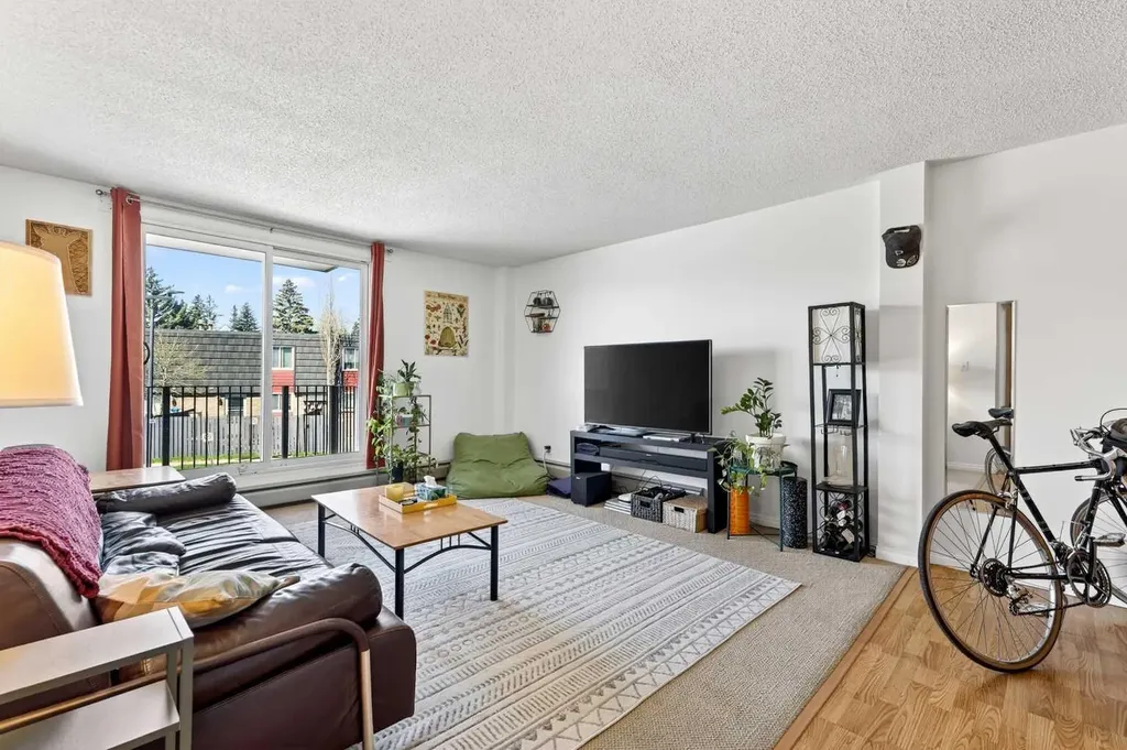 80 Galbraith Drive SW Calgary AB T3E 3H2