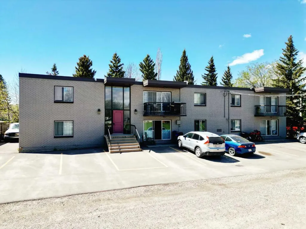 1639 Acton Avenue SW Calgary AB T2T 2R1