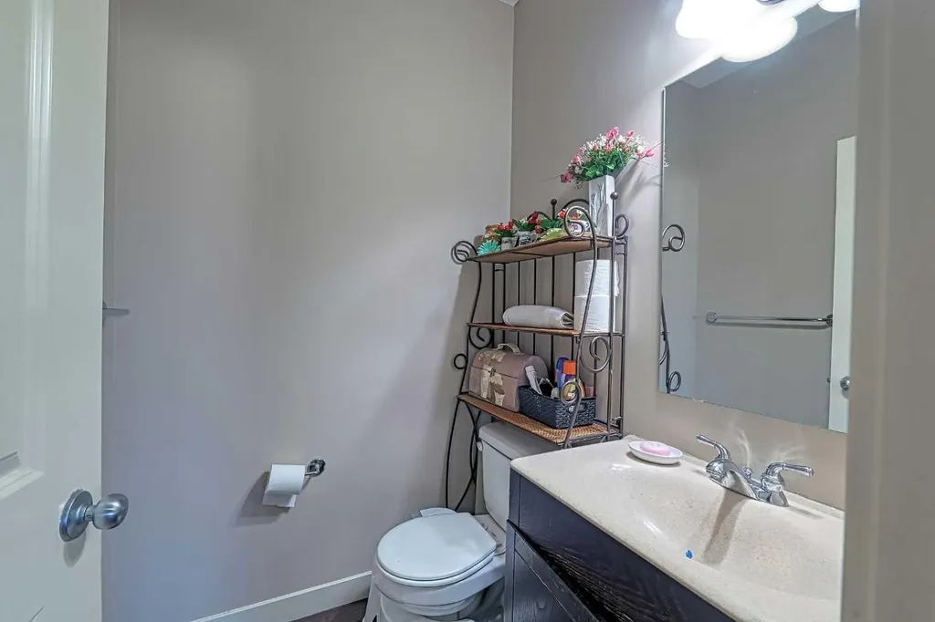 247 Pantego Way NW Calgary AB T3K 0C2