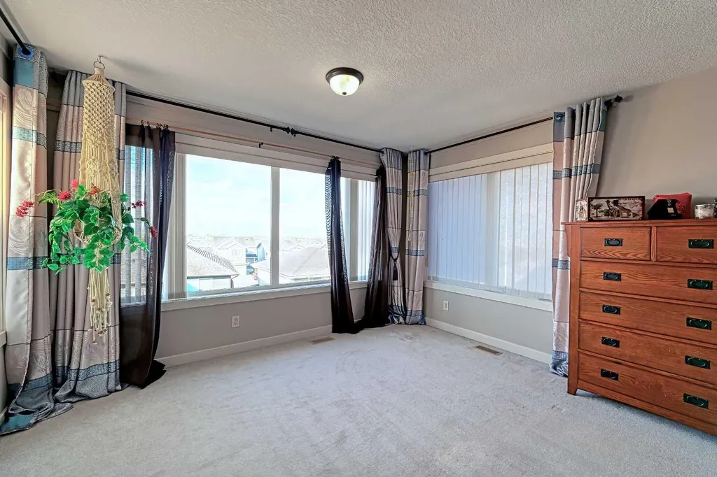 247 Pantego Way NW Calgary AB T3K 0C2