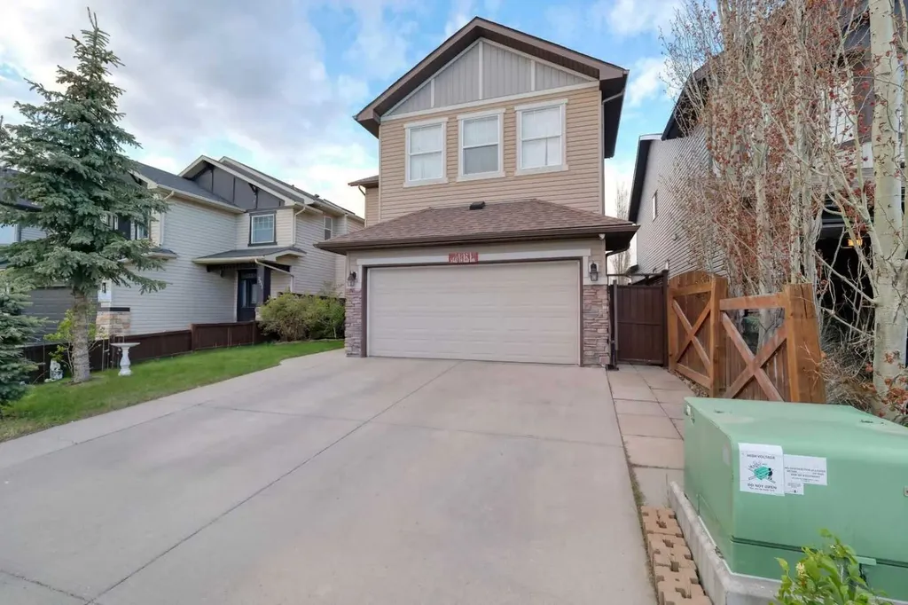 247 Pantego Way NW Calgary AB T3K 0C2