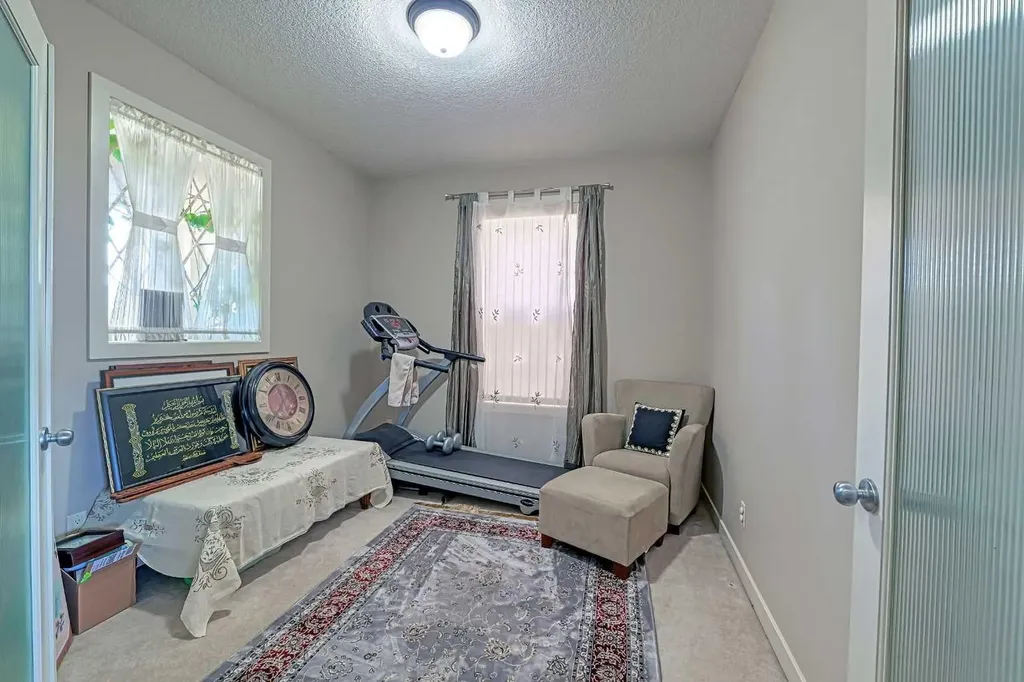 247 Pantego Way NW Calgary AB T3K 0C2