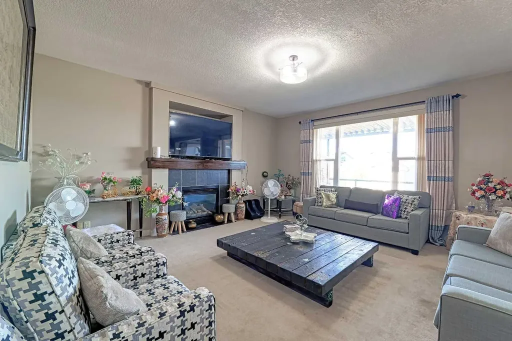 247 Pantego Way NW Calgary AB T3K 0C2