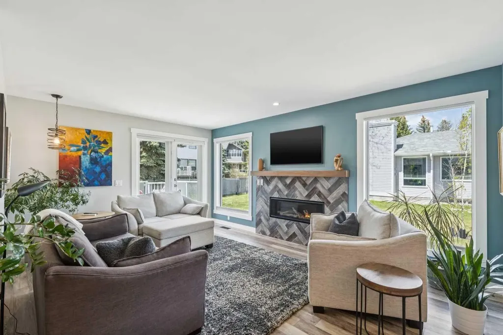 47 Hawkside Park NW Calgary AB T3G 2W4
