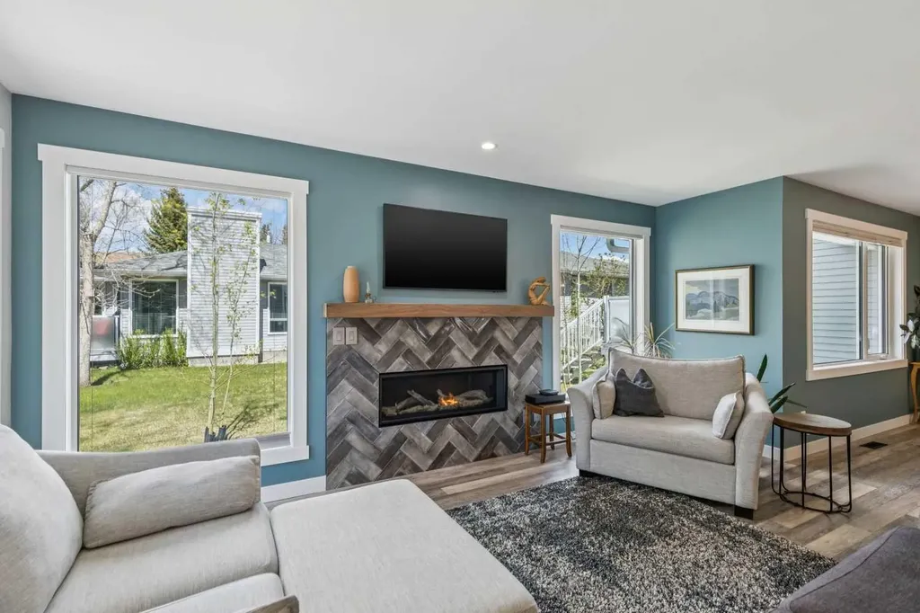 47 Hawkside Park NW Calgary AB T3G 2W4