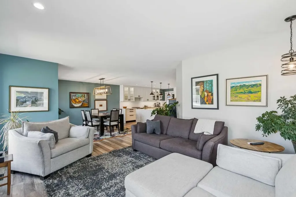47 Hawkside Park NW Calgary AB T3G 2W4