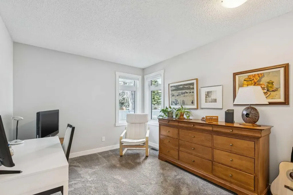 47 Hawkside Park NW Calgary AB T3G 2W4