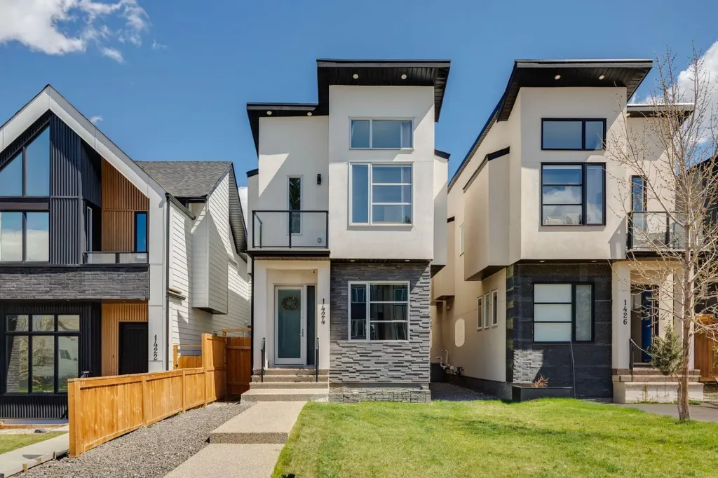 1424 27 Street SW Calgary AB T3C 1L3