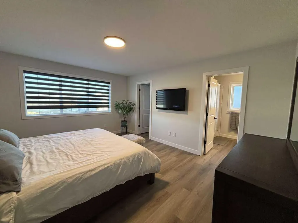 4434 53 Street Rocky Mountain House AB T4T 0C3