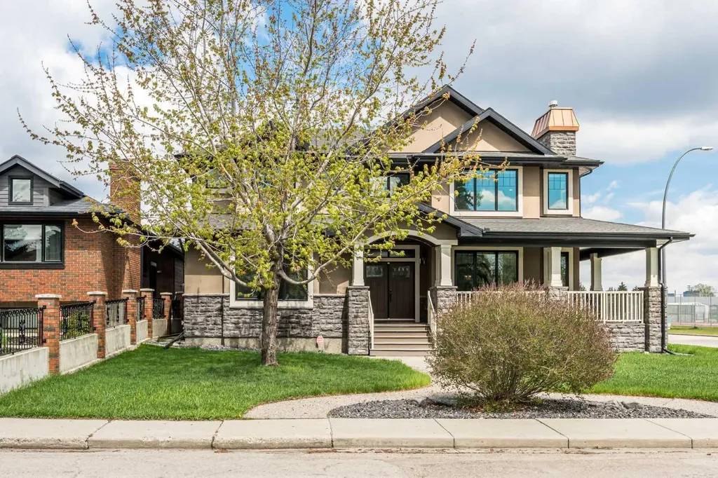 5615 19 Street SW Calgary AB T3E 1P4