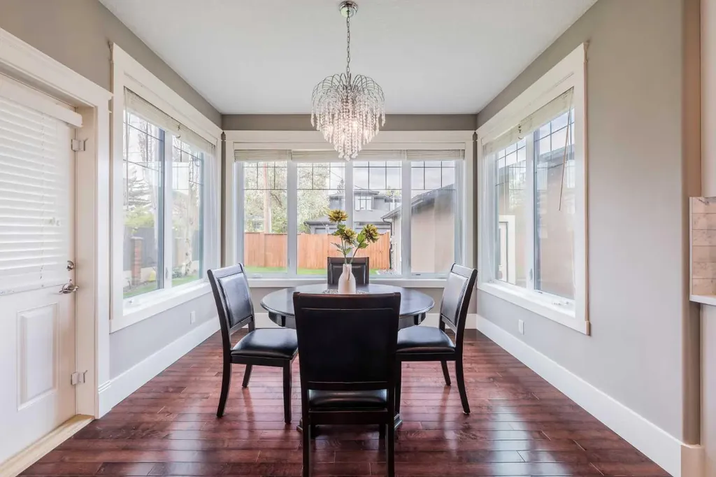 5615 19 Street SW Calgary AB T3E 1P4