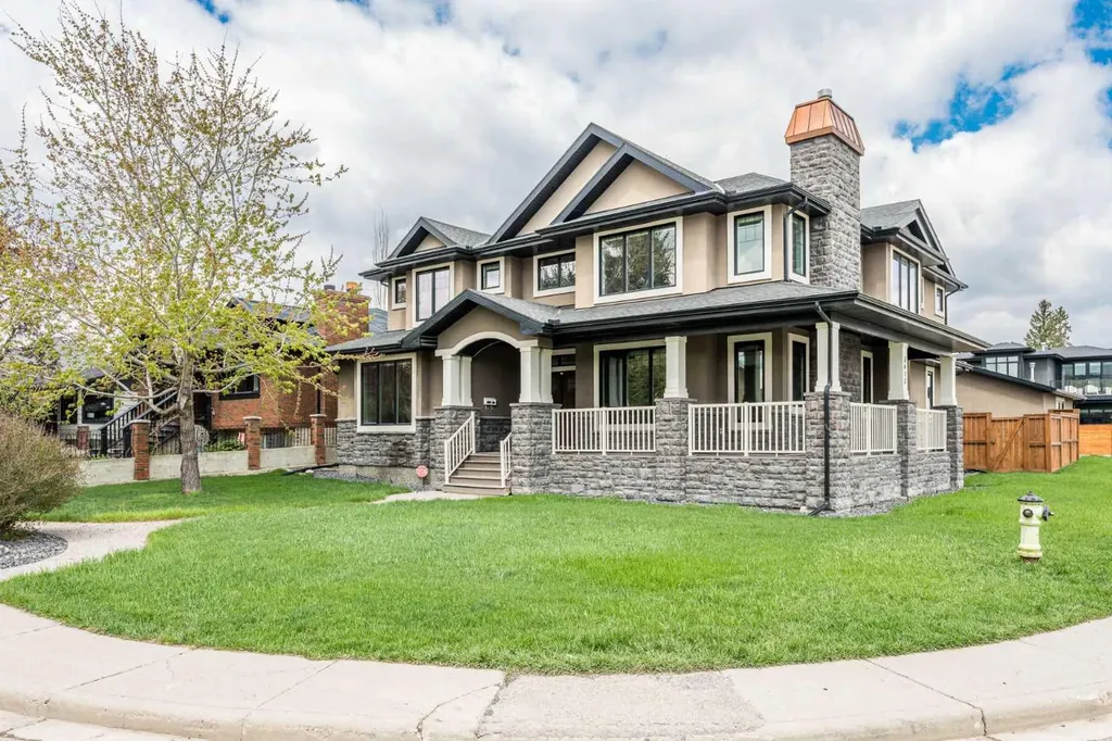 5615 19 Street SW Calgary AB T3E 1P4