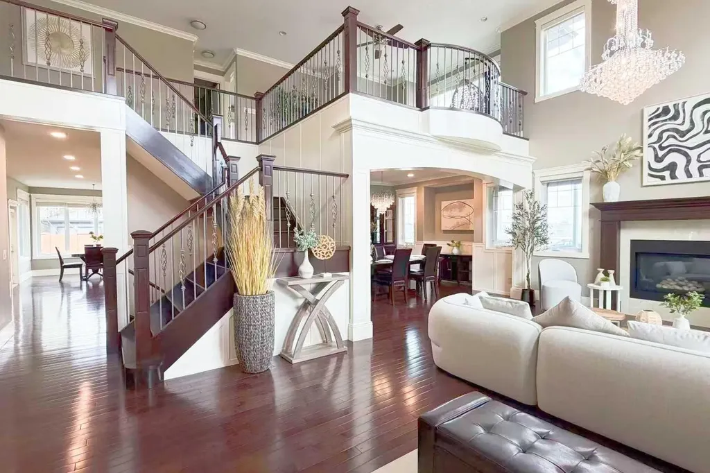 5615 19 Street SW Calgary AB T3E 1P4