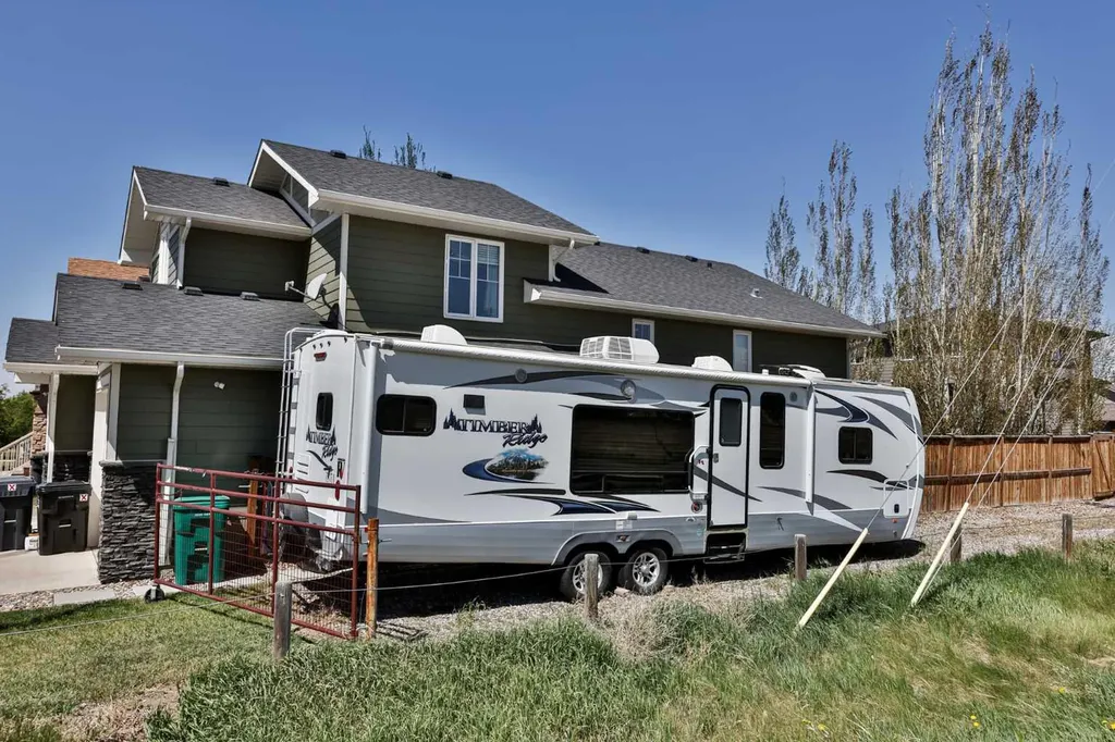 223 Couleesprings Terrace S Lethbridge AB T1K5P1