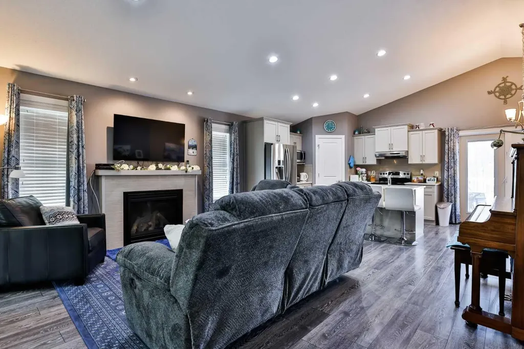 223 Couleesprings Terrace S Lethbridge AB T1K5P1