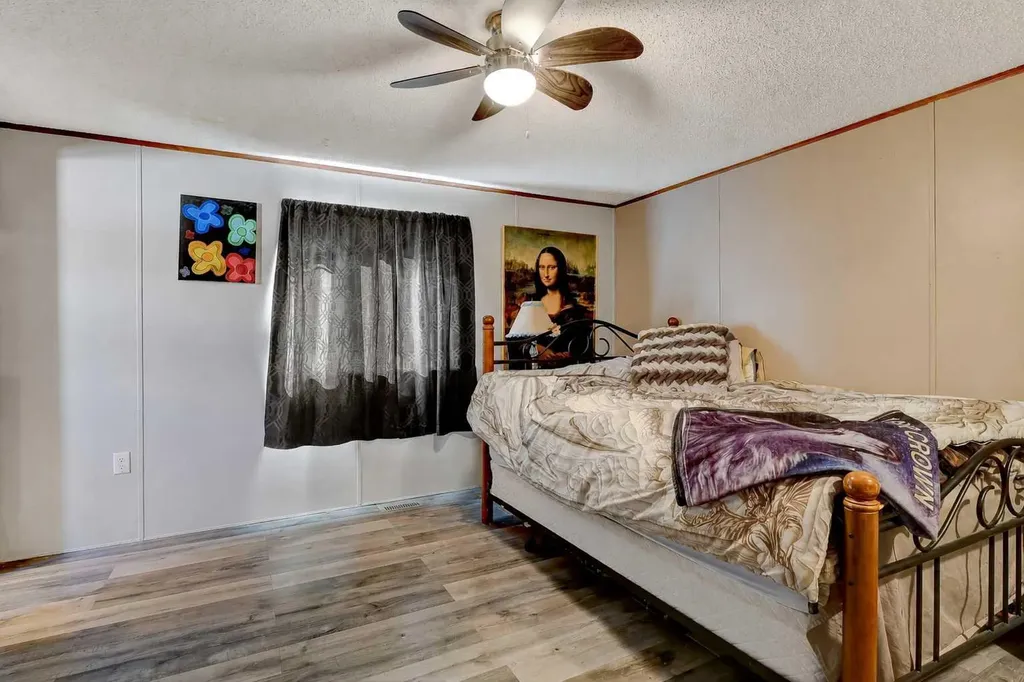 8609 89 Street Grande Prairie AB T8X1V7