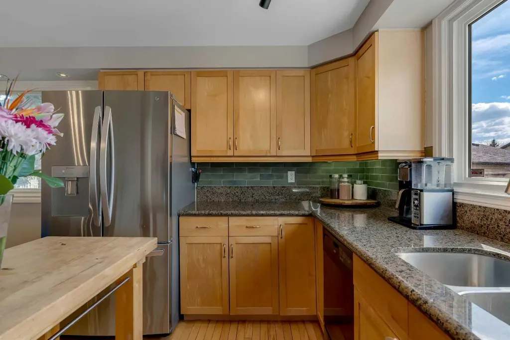 34 Ranch Glen Drive NW Calgary AB T3G 1E3