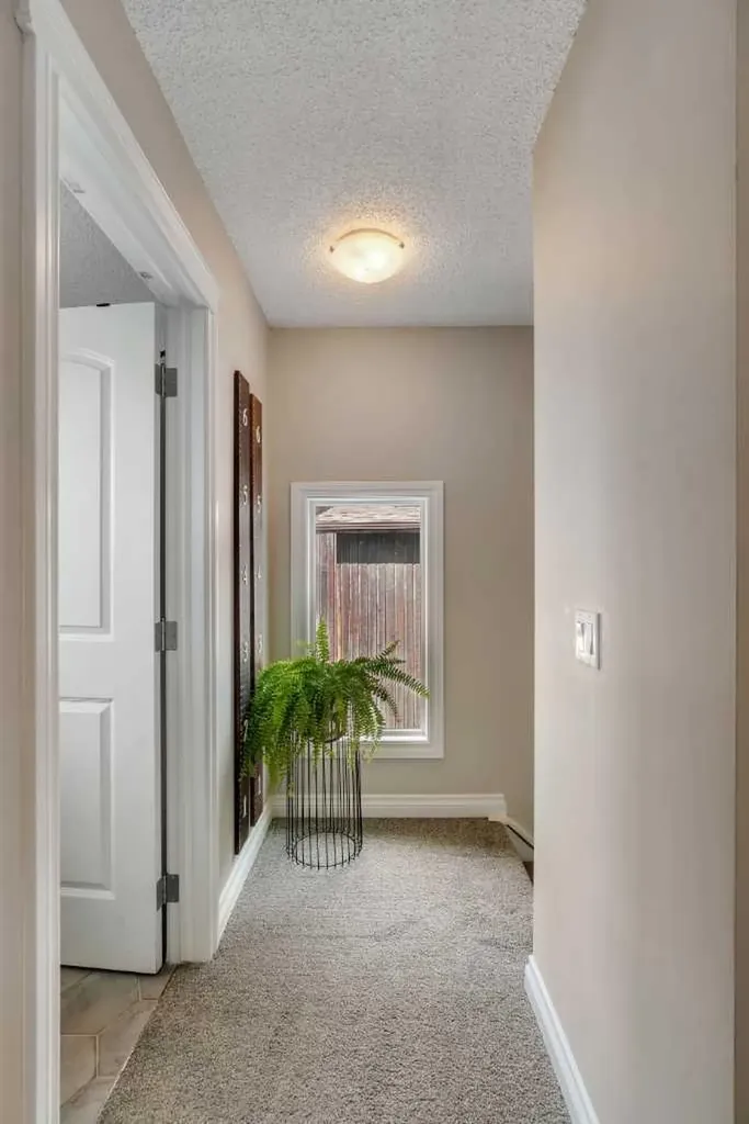 34 Ranch Glen Drive NW Calgary AB T3G 1E3