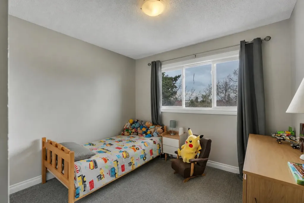 34 Ranch Glen Drive NW Calgary AB T3G 1E3