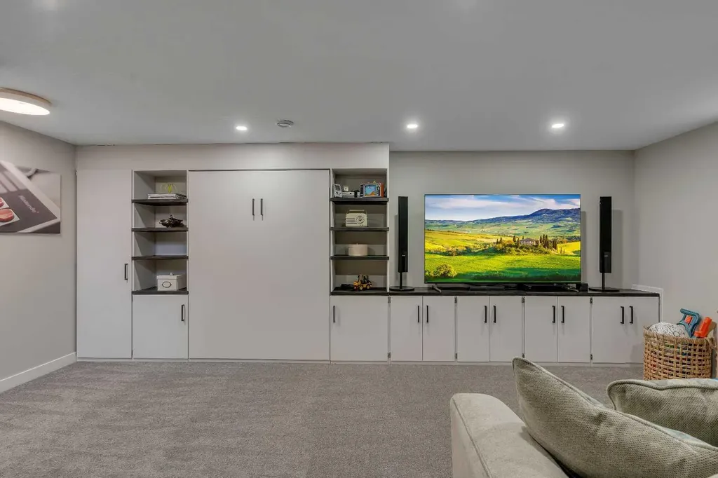 34 Ranch Glen Drive NW Calgary AB T3G 1E3