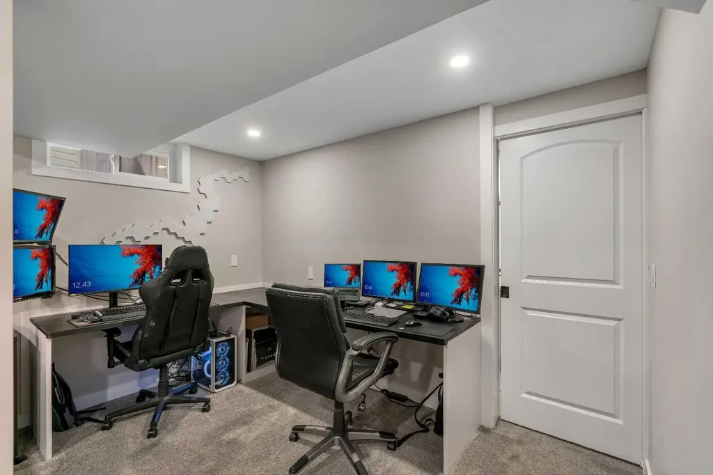 34 Ranch Glen Drive NW Calgary AB T3G 1E3