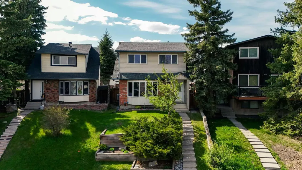 34 Ranch Glen Drive NW Calgary AB T3G 1E3