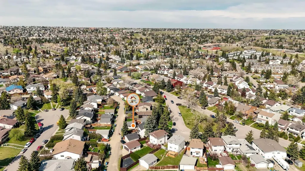 34 Ranch Glen Drive NW Calgary AB T3G 1E3