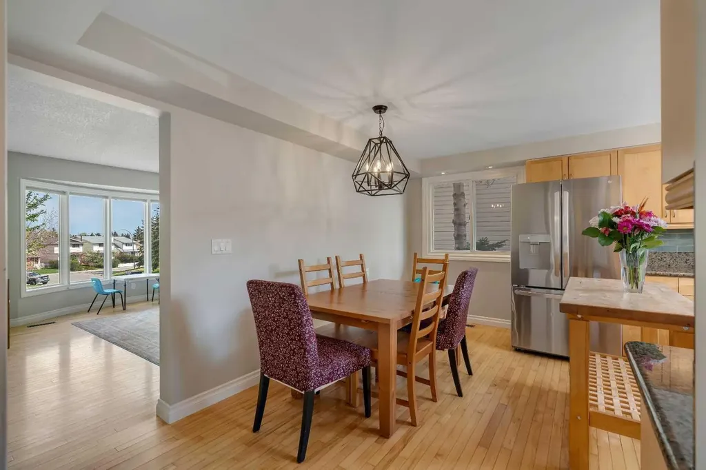 34 Ranch Glen Drive NW Calgary AB T3G 1E3