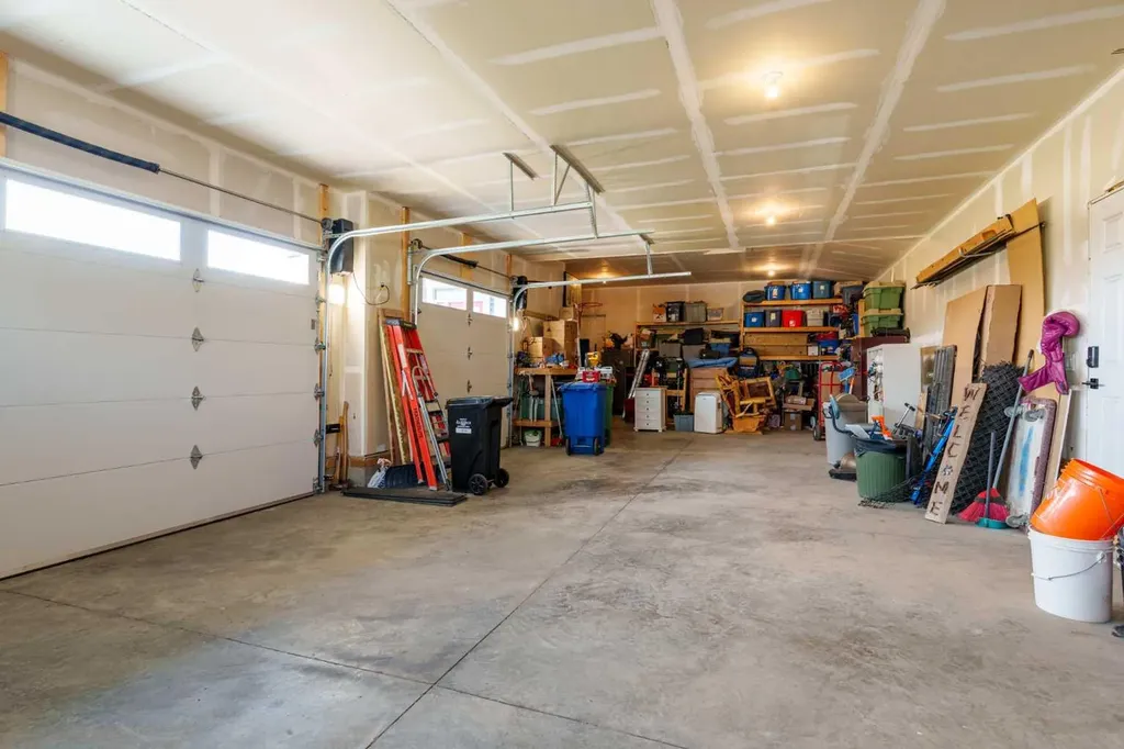 1147 Bayside Drive SW Airdrie AB T4B 5E7