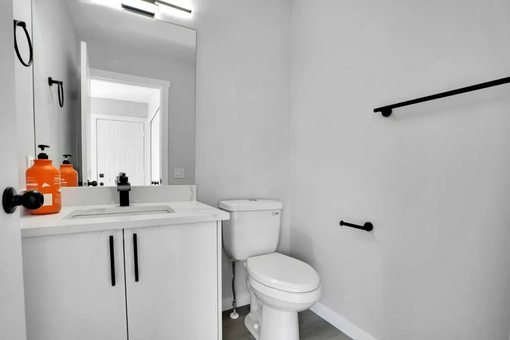 51 Martinridge Grove NE Calgary AB t3j 3m2