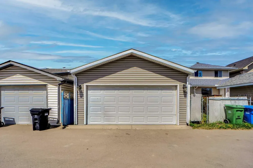 51 Martinridge Grove NE Calgary AB t3j 3m2