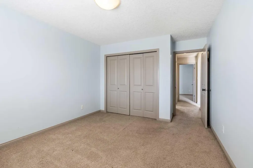 306 Keystone Lane W Lethbridge AB T1J 2R2
