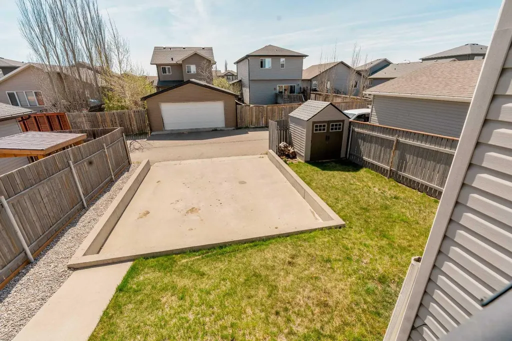 306 Keystone Lane W Lethbridge AB T1J 2R2