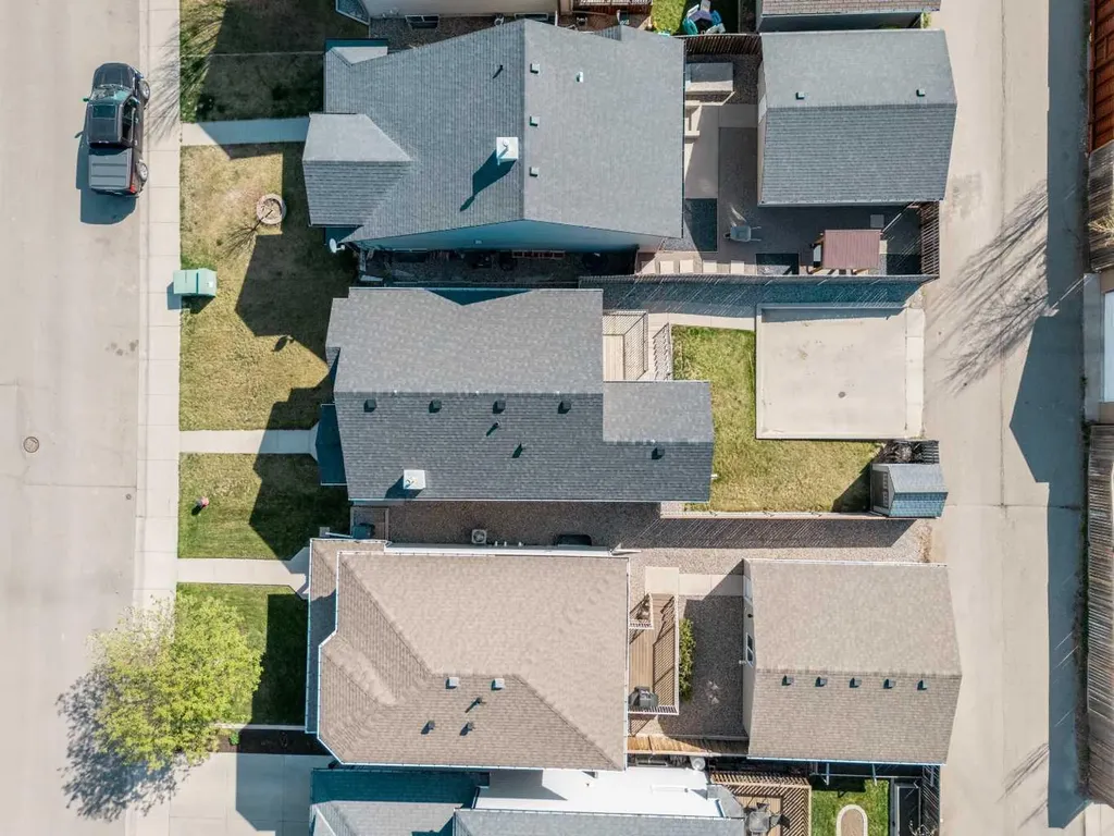 306 Keystone Lane W Lethbridge AB T1J 2R2