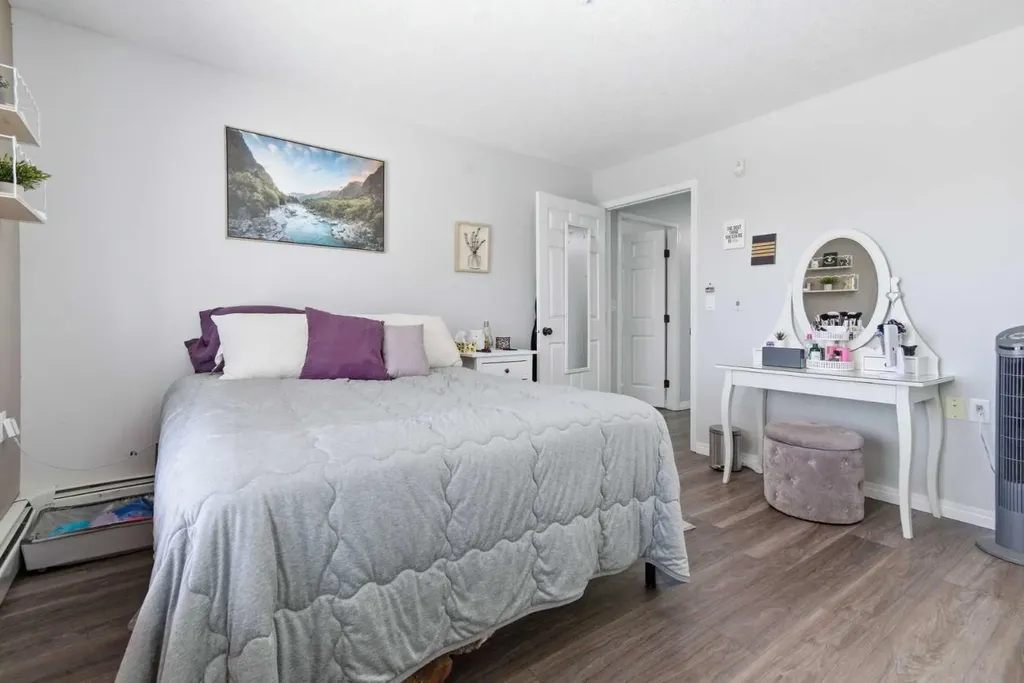 80 Kelloway Crescent Red Deer AB T4P 4G7