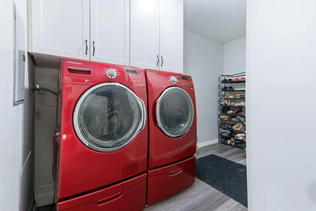 80 Kelloway Crescent Red Deer AB T4P 4G7