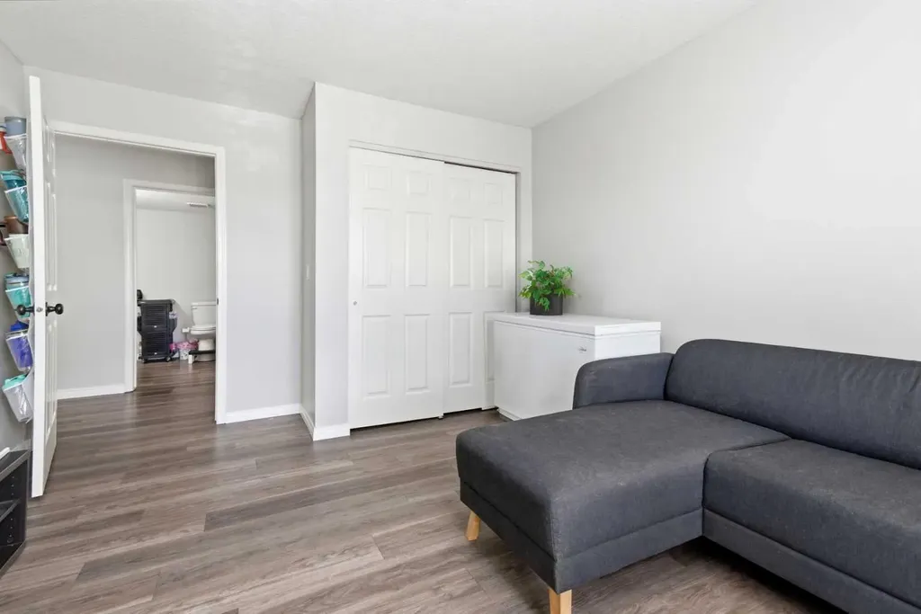 80 Kelloway Crescent Red Deer AB T4P 4G7