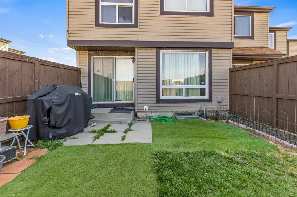 3029 Rundleson Road NE Calgary AB T1Y 3Z5