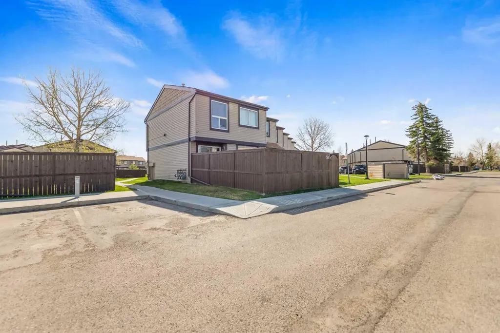 3029 Rundleson Road NE Calgary AB T1Y 3Z5