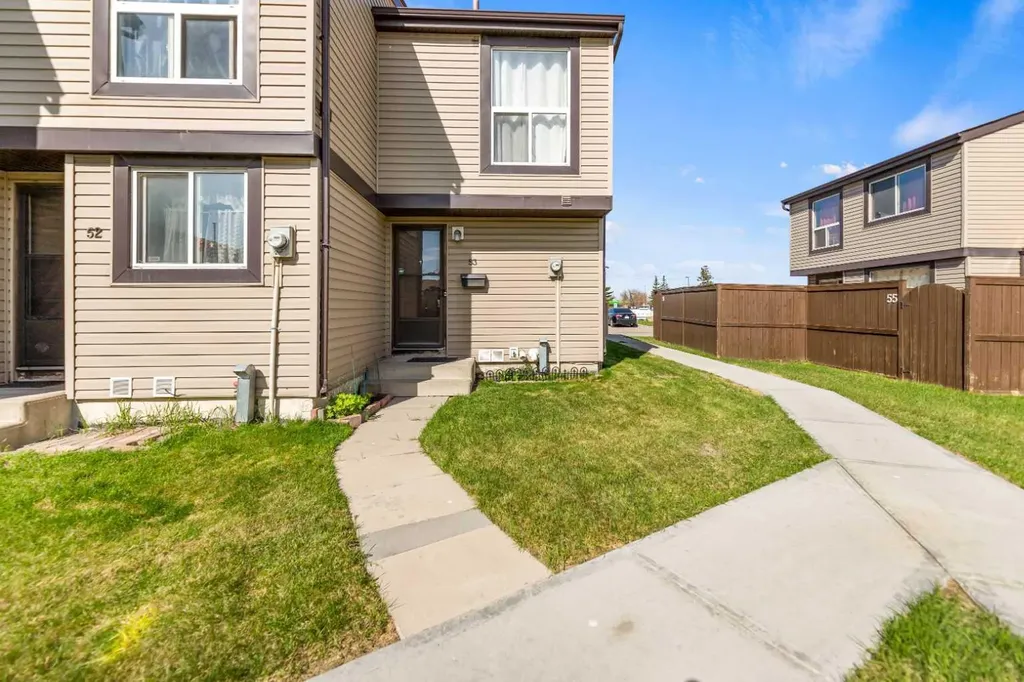 3029 Rundleson Road NE Calgary AB T1Y 3Z5