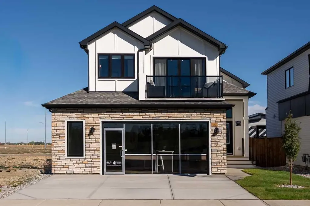 343 Blackwolf Boulevard N Lethbridge AB T1H 7J5
