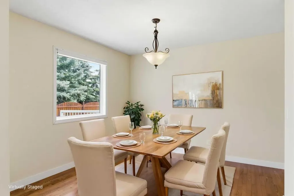 34 Vandoos Gardens NW Calgary AB T3A 4W4
