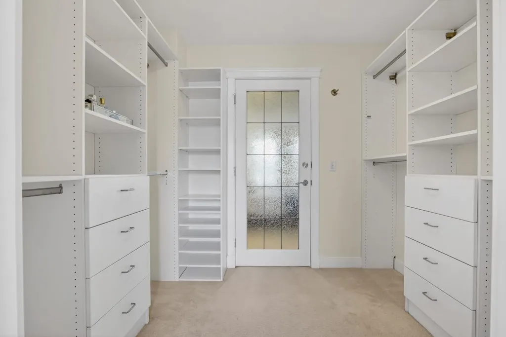 24 Ypres Mews SW Calgary AB T2T 6L2