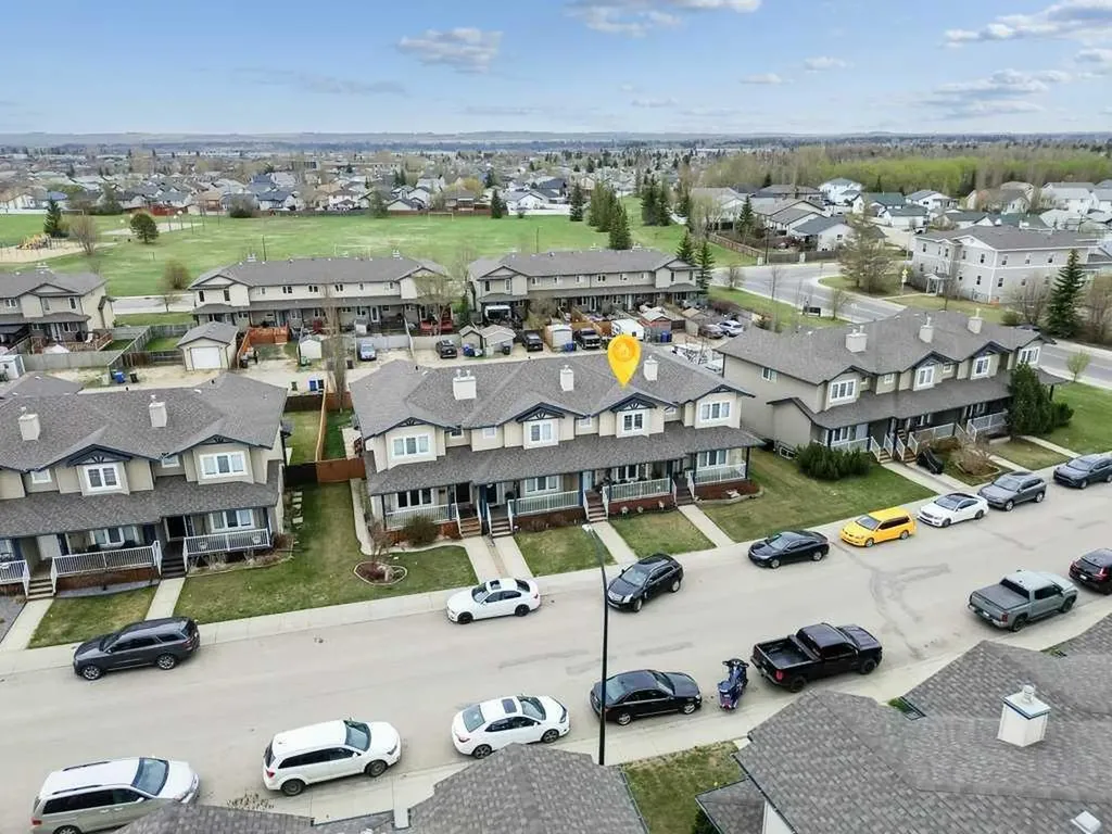 13 Kanten Close Red Deer AB T4P 4E6